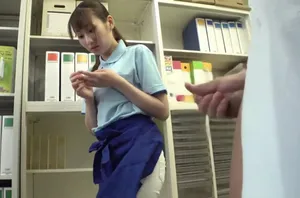 Người đẹp gợi cảm! Nữ thần ngực khủng trên mạng! Gần đây, tôi đã ra biển để quan hệ tình dục với một trạm thu phí. Hai đèn pha lớn và mềm mại. Tôi bị quan hệ từ phía sau trong tư thế cưỡi ngựa, và máy rung phục vụ tôi với một khuôn mặt dâm đãng...