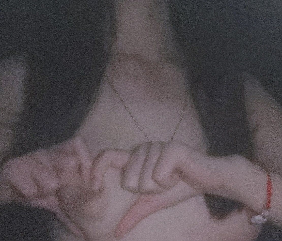 Thầy giáo bí mật quan hệ em học trò ngây thơ