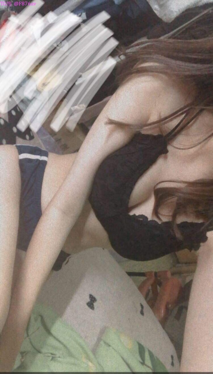 Nữ thần mới đẹp nhất "Hạ Thư Dã" giày cao gót và chân dài, khiêu vũ gợi cảm cám dỗ, đạo cụ thủ dâm cực khoái giật giật... [Phần 1]